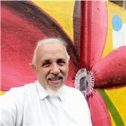 Profesor de la Alianza Francesa, con larga experiencia en enseñanza del idioma. Contáctame y agendamos metodología personalizada